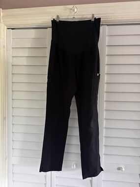 Women’s Figs Black Maternity Straight-Leg Scrub Pants